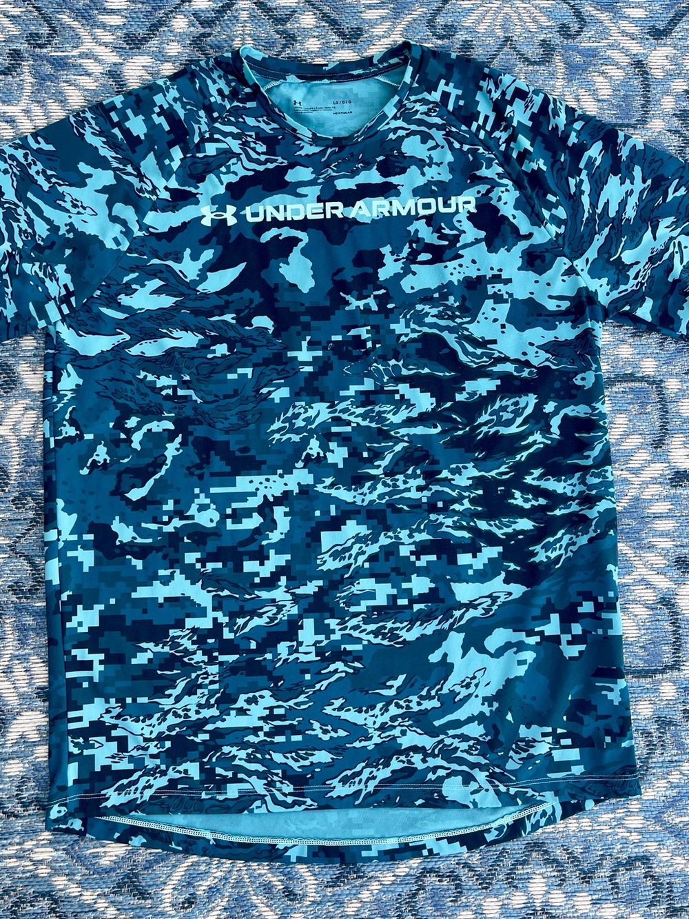 Under Armour Men’s Teal & Navy Camo Performance Tee
